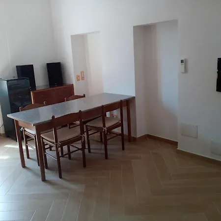 Affittacamere Da Carlo La Maddalena (Sassari)